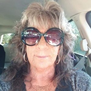 Meet your Posher, Monica